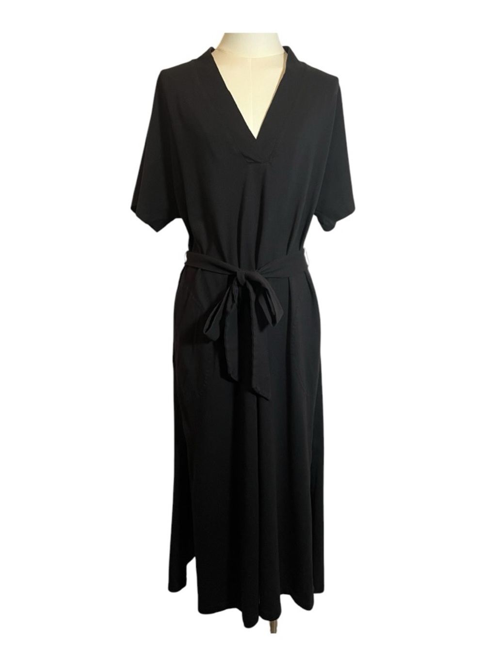 Velvet by Graham & Spencer Nora Black Dress Size Large